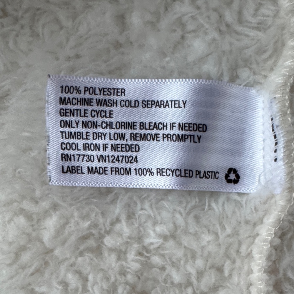 Cozy White Fleece Hoodie Sweater - Picture 7 of 7